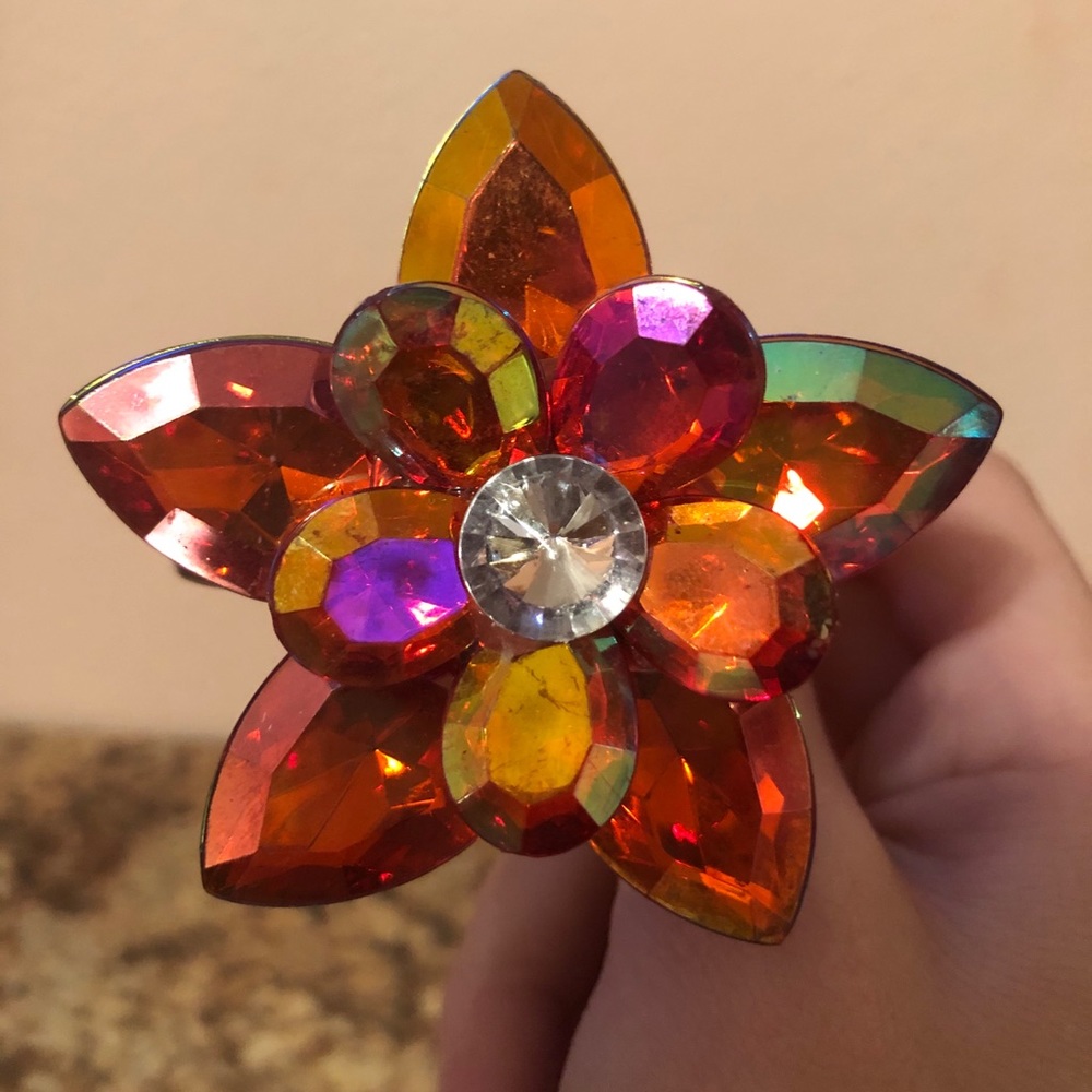 Bejeweled Red Flower Bracelect